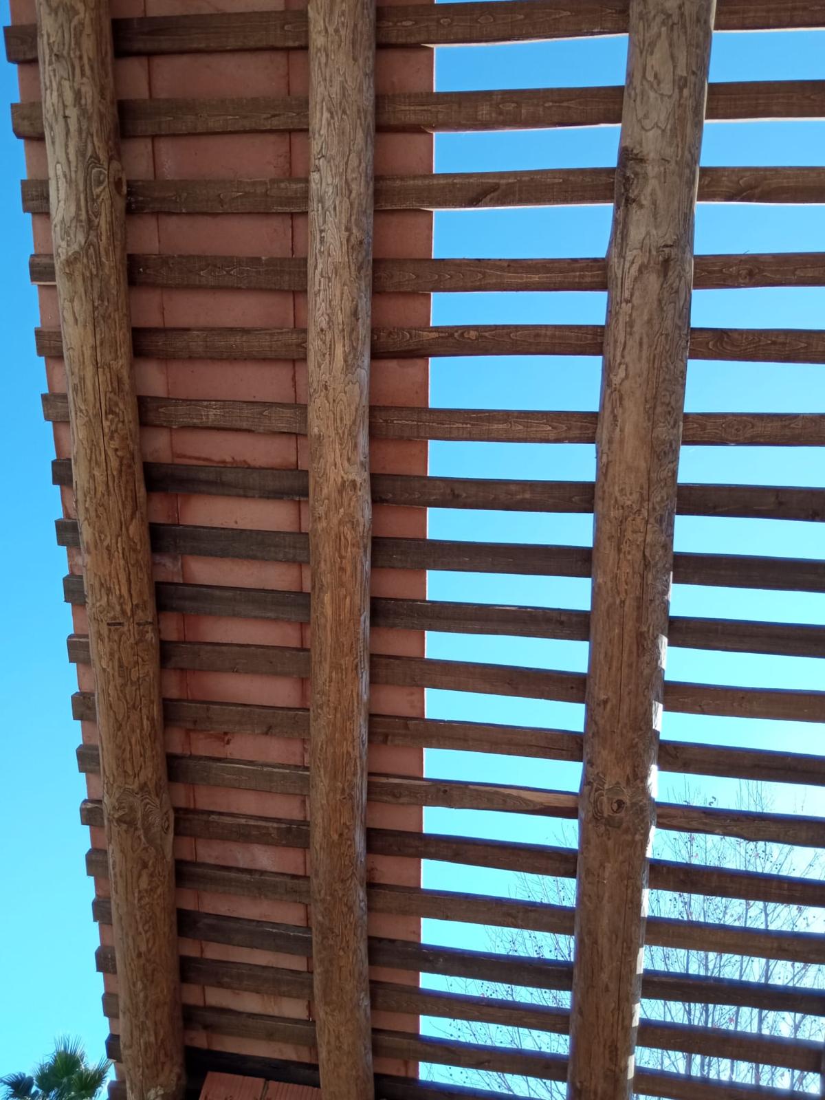 Tejado Exterior madera y teja