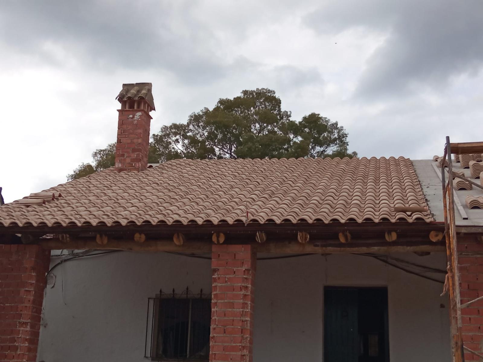 Tejado Exterior madera y teja